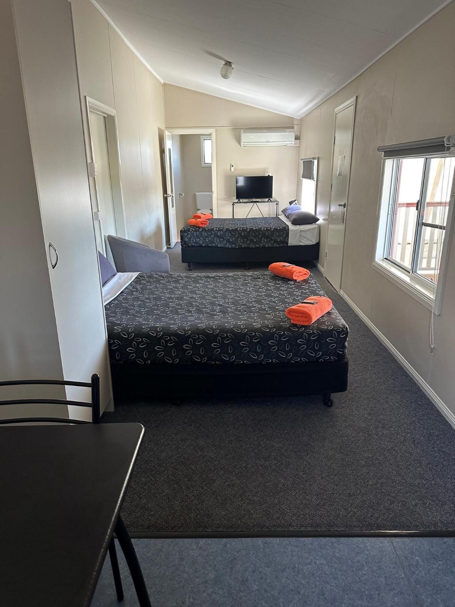 Winton Outback Motel 외부 사진