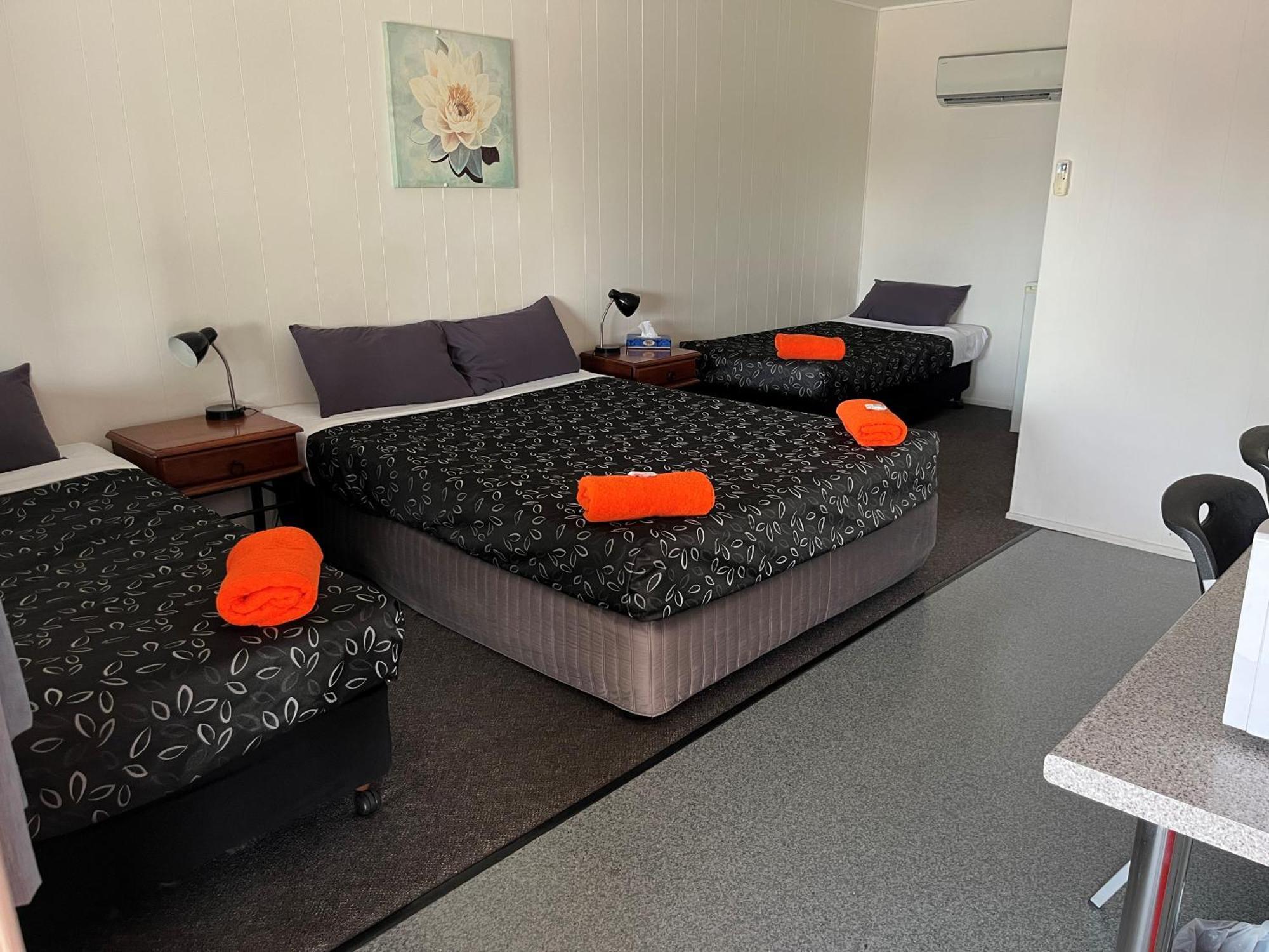 Winton Outback Motel 외부 사진