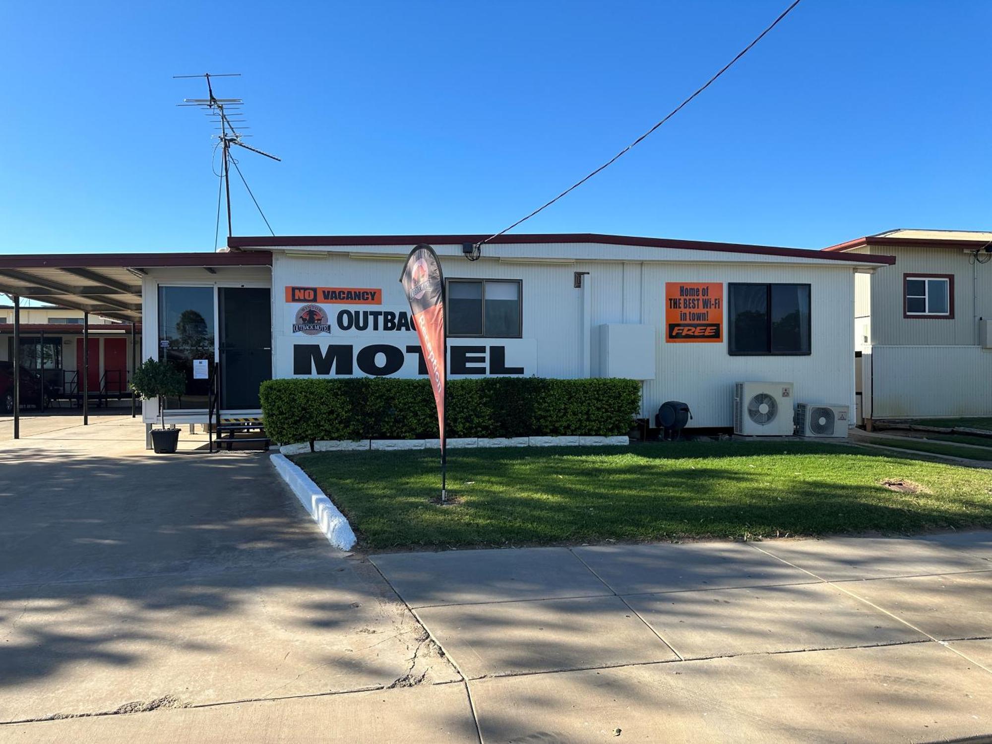 Winton Outback Motel 외부 사진