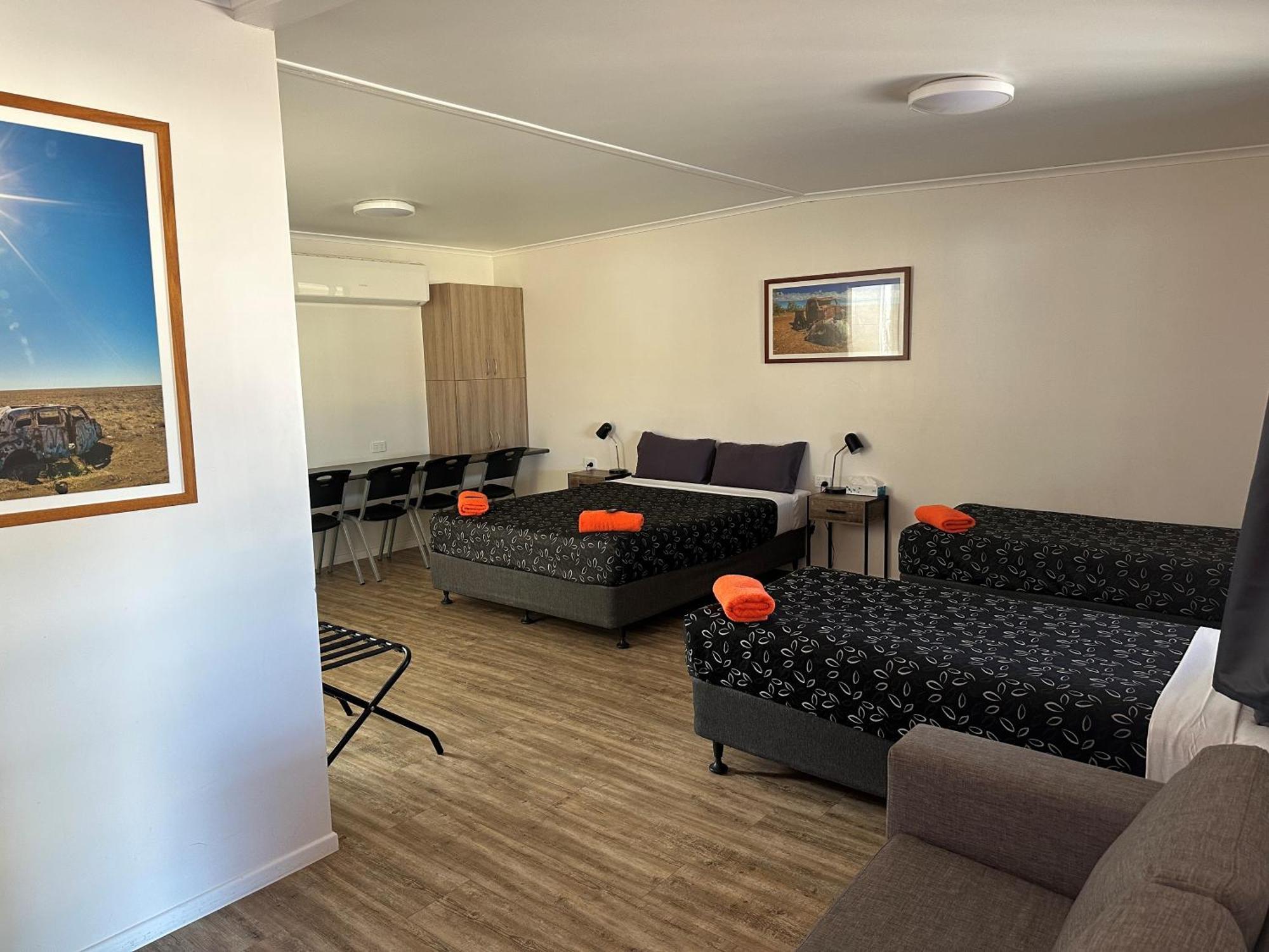 Winton Outback Motel 외부 사진
