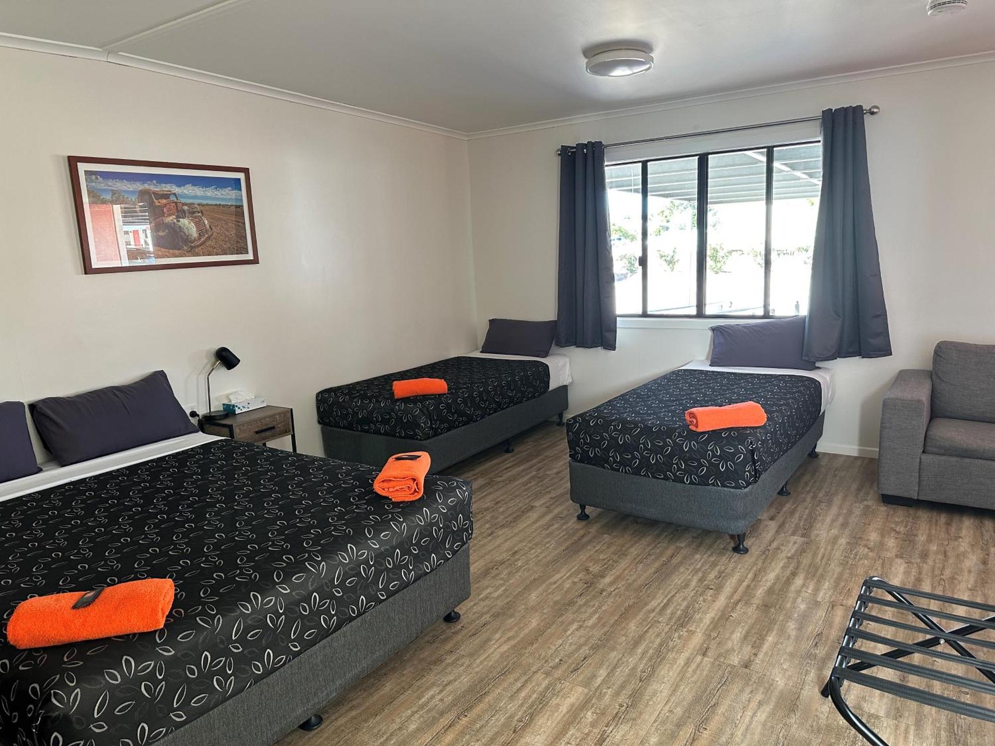 Winton Outback Motel 외부 사진