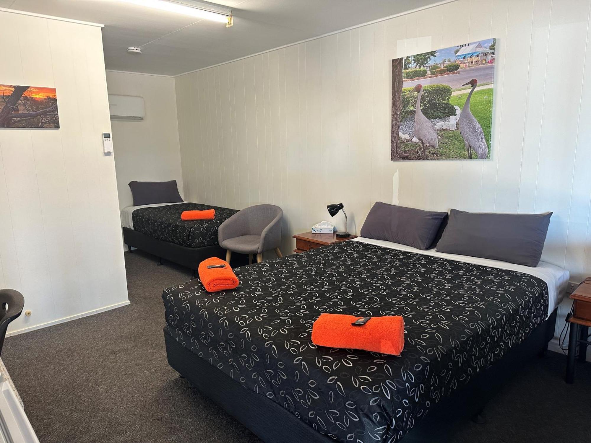 Winton Outback Motel 외부 사진