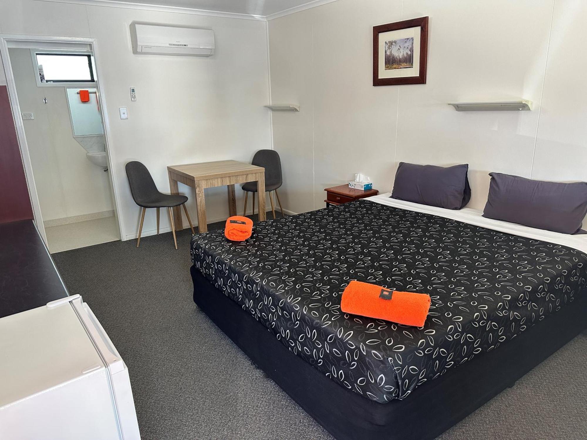Winton Outback Motel 외부 사진